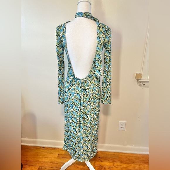 Zara Blogger Fave Green Floral High Neck Cut Out Open Back Fitted Midi Dress - Picture 9 of 11